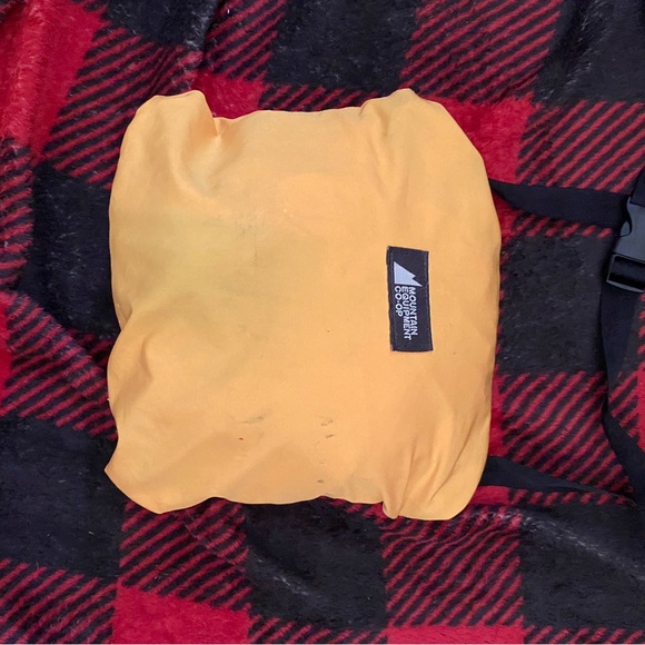 🧣Vintage Mountain Equipment Co op wind breaker - Picture 10 of 11